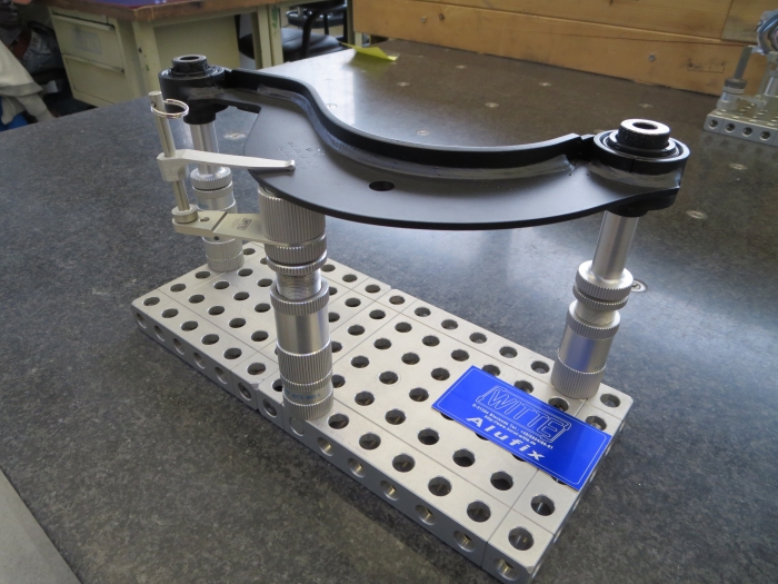 Modular fixturing for measuring applications 