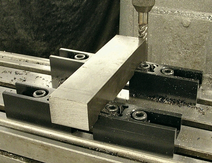 Pitbull clamping elements 